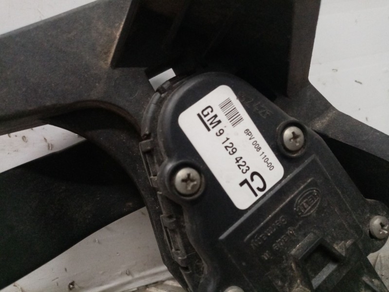 Recambio de potenciometro pedal para opel corsa c club referencia OEM IAM 9129423  