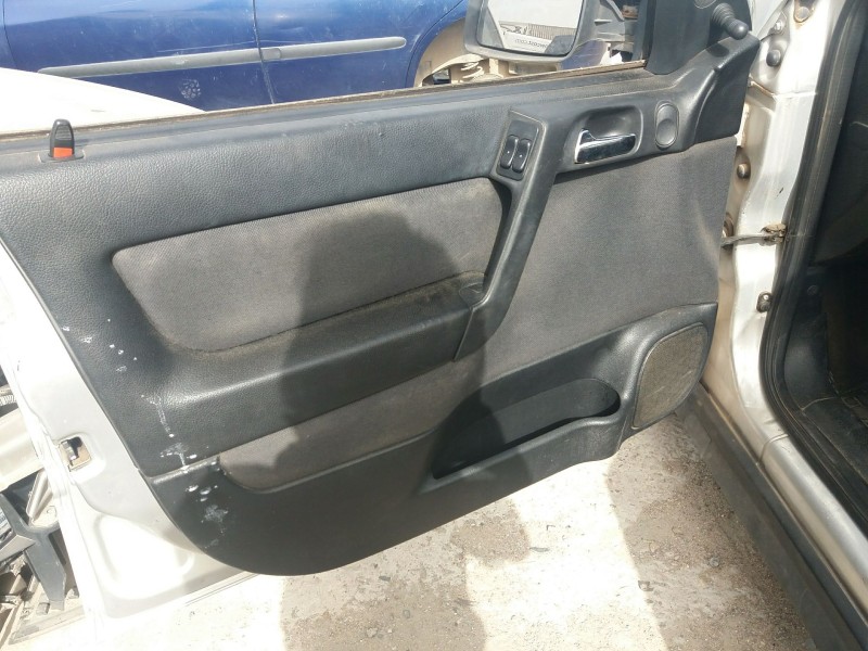 opel astra g coupé del año 2000