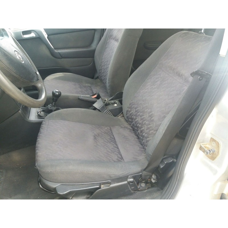 opel astra g coupé del año 2000