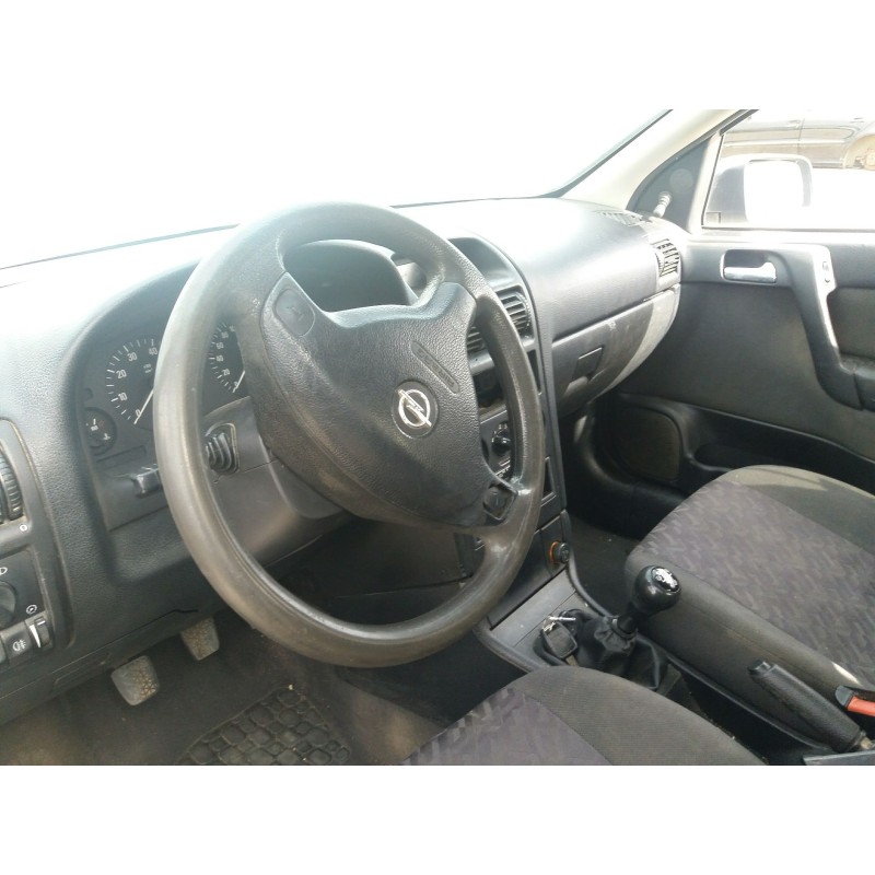 opel astra g coupé del año 2000