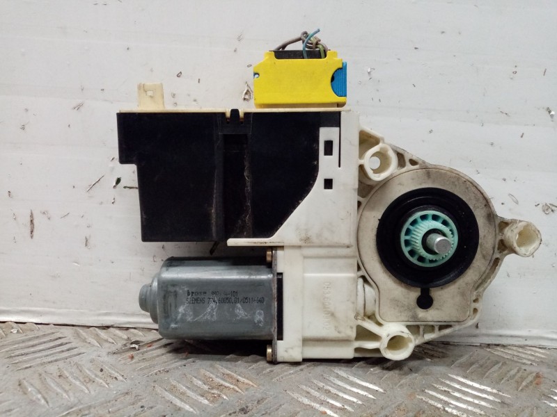 Recambio de motor elevalunas delantero derecho para citroen c5 berlina sx (e) referencia OEM IAM   