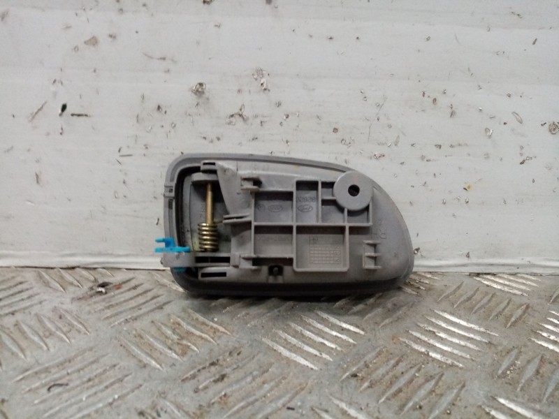 Recambio de maneta interior trasera derecha para kia picanto 1.1 cat referencia OEM IAM   