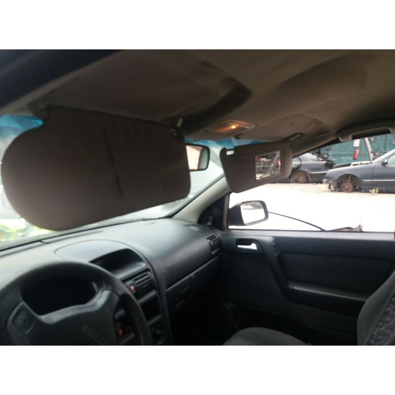 opel astra g coupé del año 2000