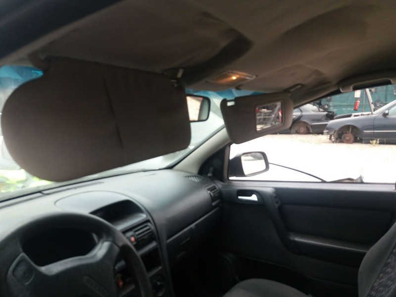 opel astra g coupé del año 2000