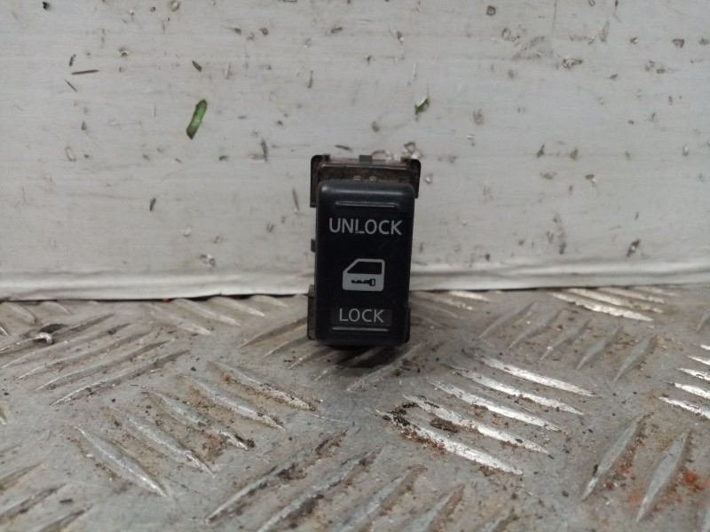 Recambio de pulsador cierre para nissan pathfinder (r51) 2.5 dci diesel cat referencia OEM IAM 6Z22B  