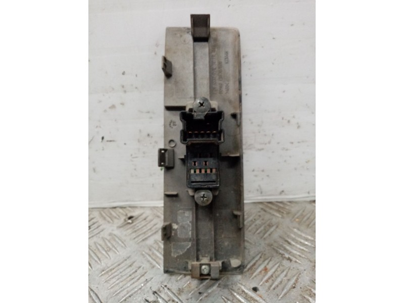 Recambio de maneta elevalunas delantera derecha para nissan pathfinder (r51) 2.5 dci diesel cat referencia OEM IAM   