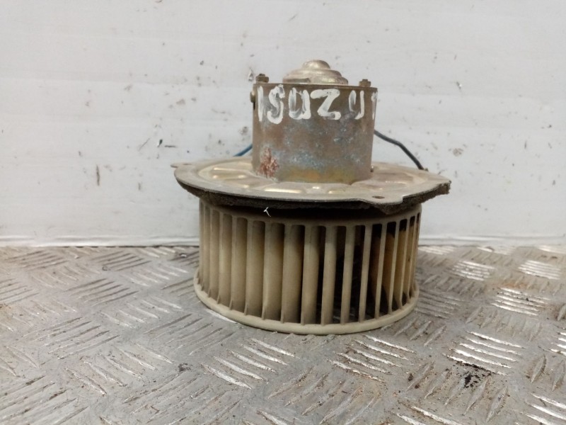 Recambio de ventilador calefaccion para isuzu trooper referencia OEM IAM   