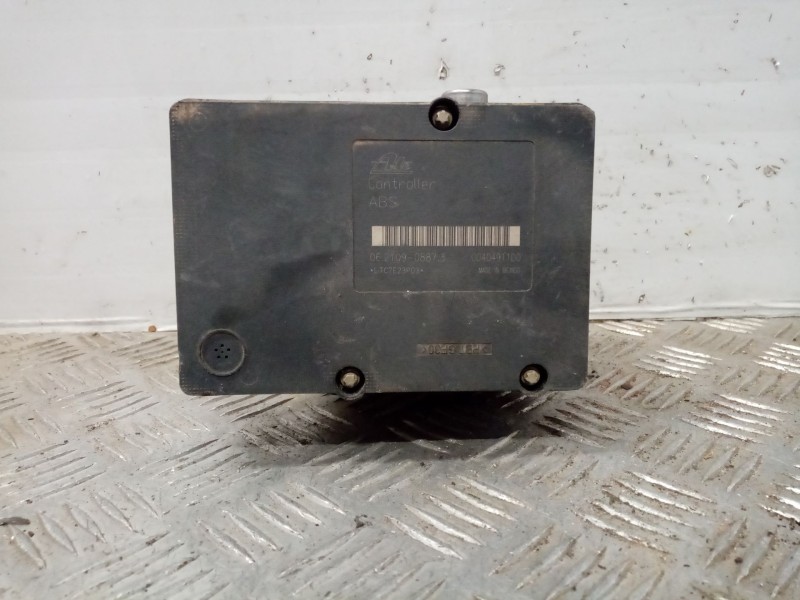 Recambio de abs para nissan pathfinder (r51) 2.5 dci diesel cat referencia OEM IAM 47660CB33A  