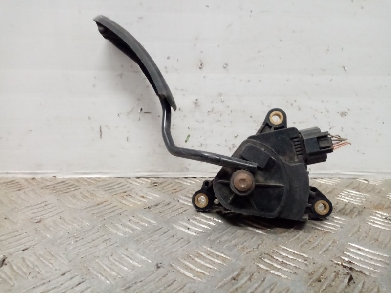 Recambio de potenciometro pedal para renault megane ii berlina 5p referencia OEM IAM 8200153268  