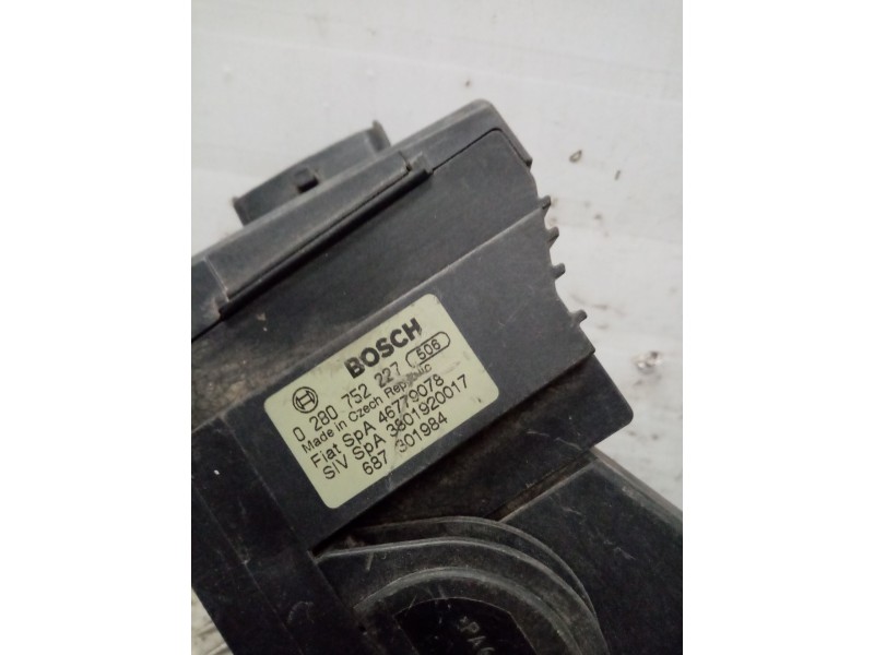 Recambio de potenciometro pedal para fiat stilo (192) referencia OEM IAM 0280752227  