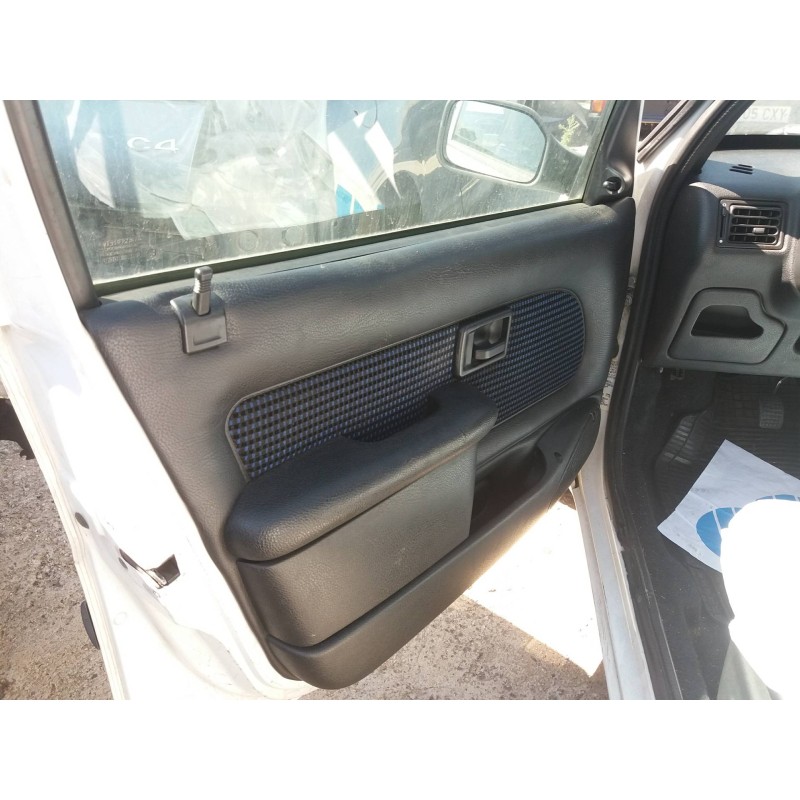 peugeot 106 (s2) 1.1   |   0.96 - ... | 1996 | 60 cv / 44 kw del año 1996