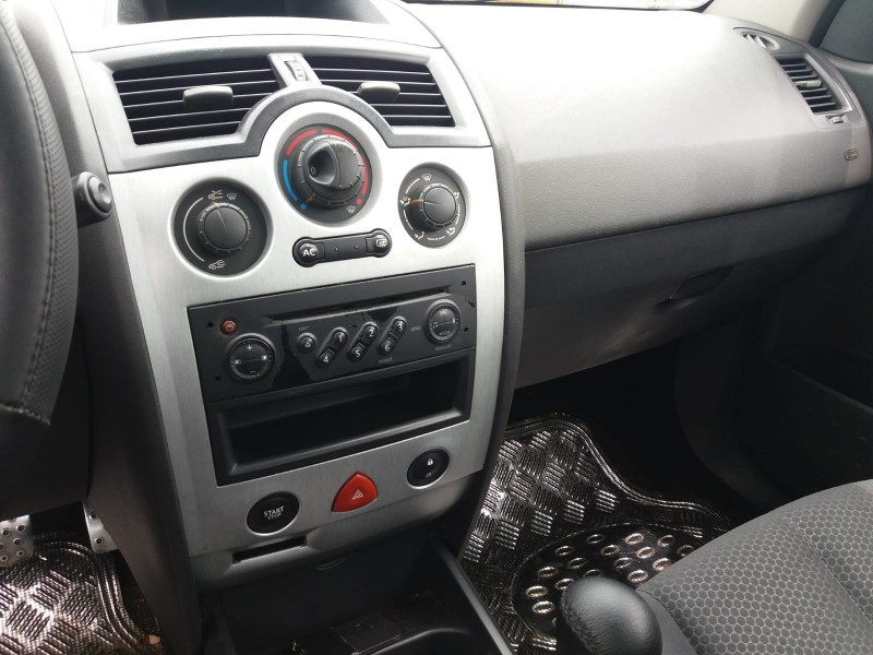 renault megane ii coupe/cabrio del año 2003