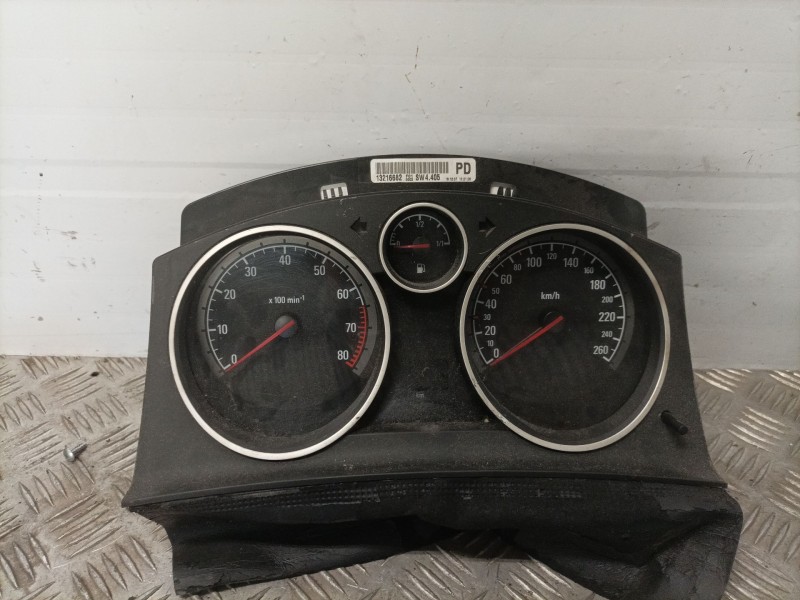 Recambio de cuadro instrumentos para opel astra h (a04) 1.4 (l48) referencia OEM IAM 13216682  