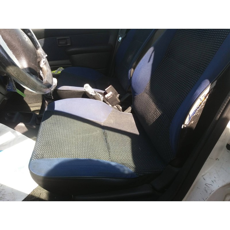 peugeot 106 (s2) 1.1   |   0.96 - ... | 1996 | 60 cv / 44 kw del año 1996