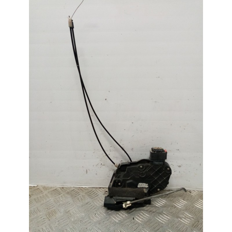 Recambio de cerradura puerta delantera derecha para mazda 3 berlina (bk) 1.6 cd diesel cat referencia OEM IAM   