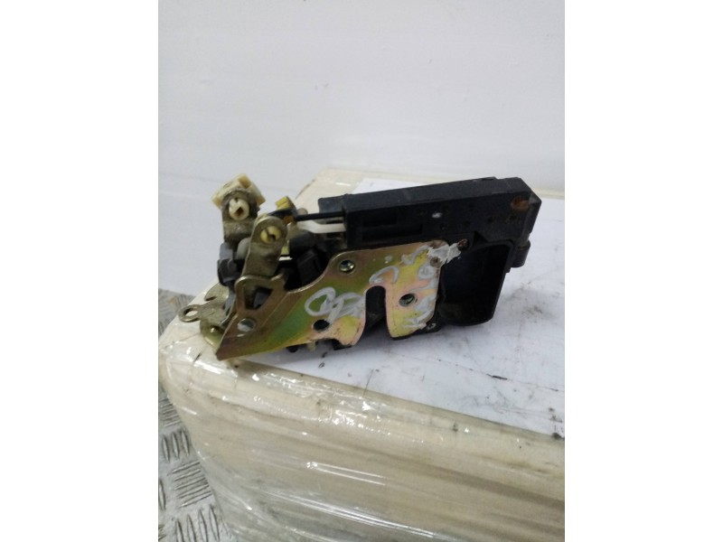 Recambio de cerradura puerta delantera izquierda para  referencia OEM IAM   