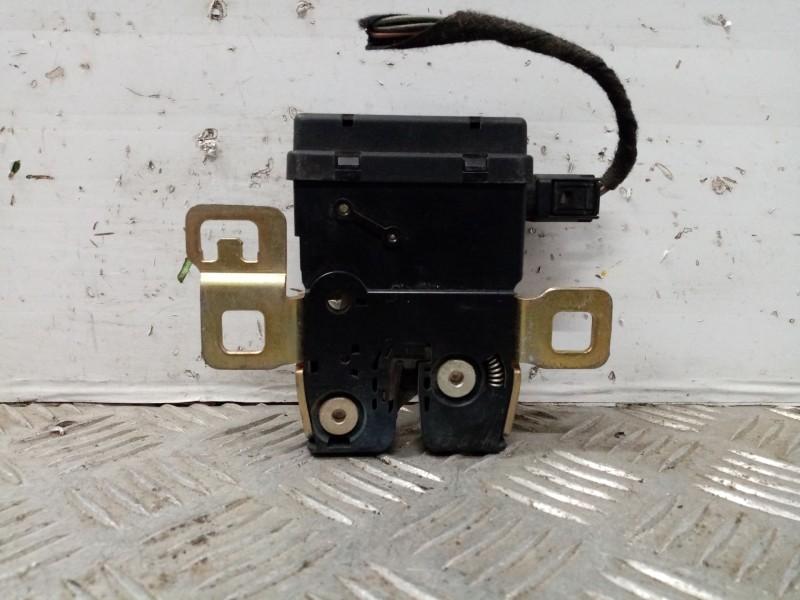 Recambio de cerradura maletero / porton para mini mini (r50,r53) one d referencia OEM IAM 7131137  