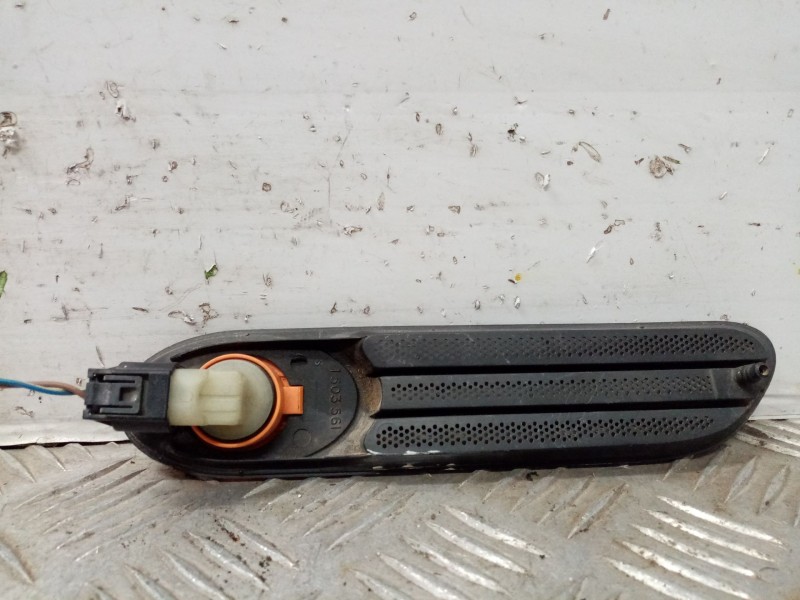 Recambio de piloto lateral izquierdo para mini mini (r50,r53) one d referencia OEM IAM 1503561  