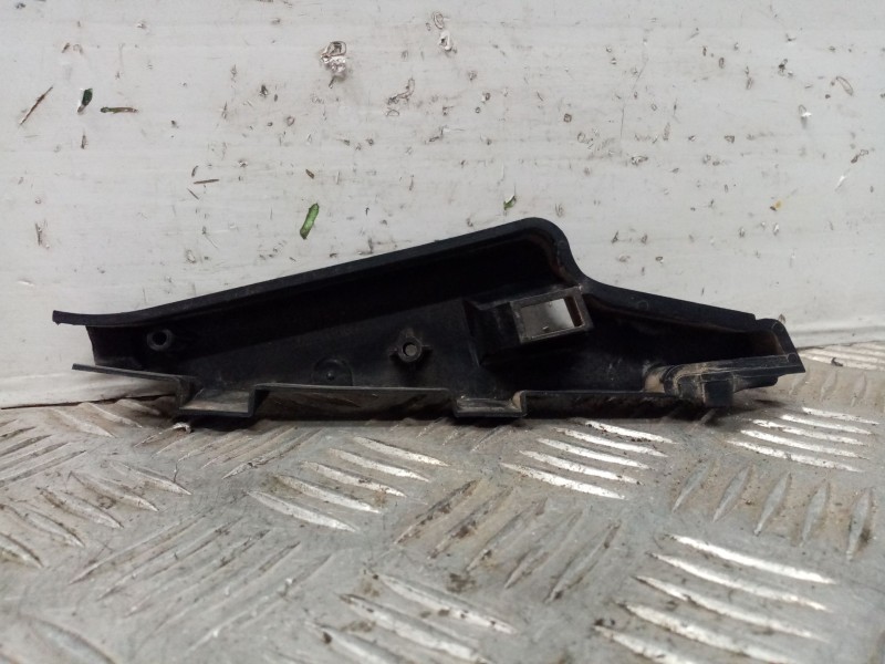 Recambio de moldura para mini mini (r50,r53) one d referencia OEM IAM 6800799L  