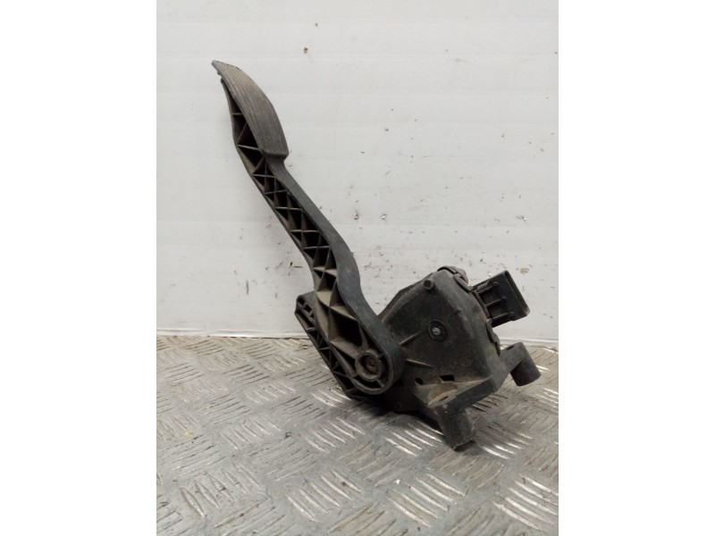 Recambio de potenciometro pedal para opel corsa c essentia referencia OEM IAM 9129423 6VP00811000 