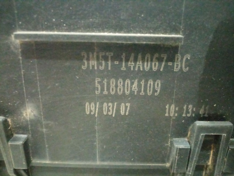 Recambio de caja reles / fusibles para ford focus berlina (cap) ghia referencia OEM IAM 3M5T14A067BC 518804109 