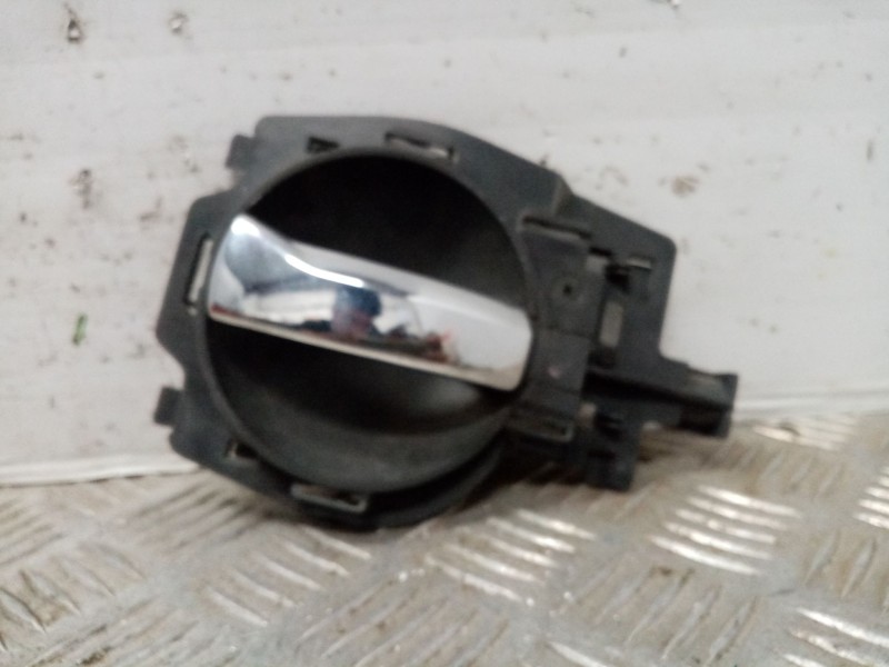Recambio de maneta interior delantera derecha para citroen c3 referencia OEM IAM 9680637377  
