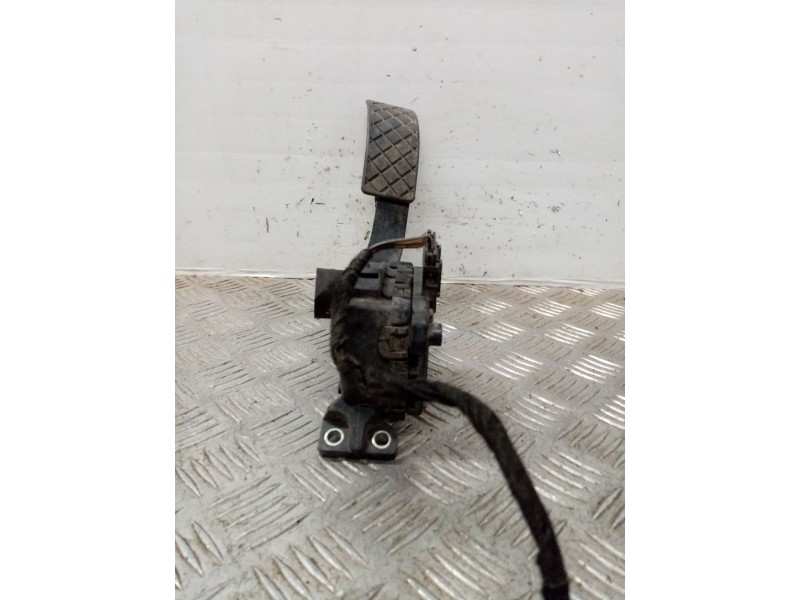 Recambio de potenciometro pedal para volkswagen passat berlina (3b3) trendline referencia OEM IAM 8D1721523F  