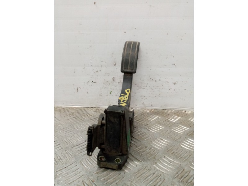 Recambio de potenciometro pedal para volkswagen polo berlina (6n2) trendline referencia OEM IAM 0280752207  