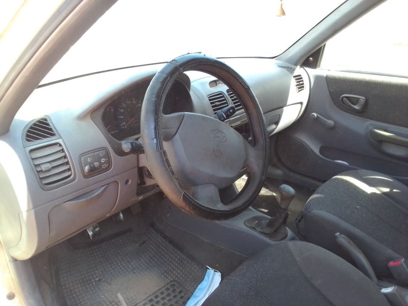 hyundai accent (lc) del año 2000