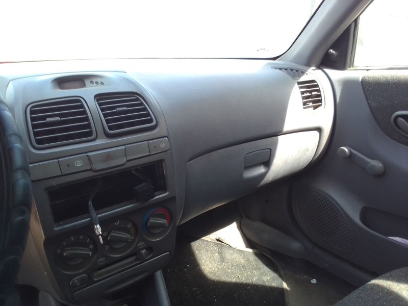 hyundai accent (lc) del año 2000