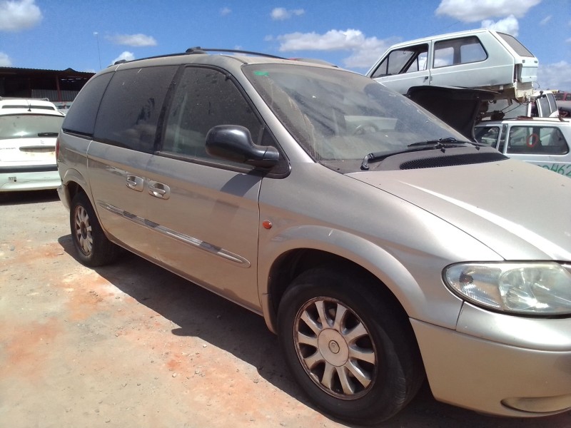 chrysler voyager (rg) del año 2001