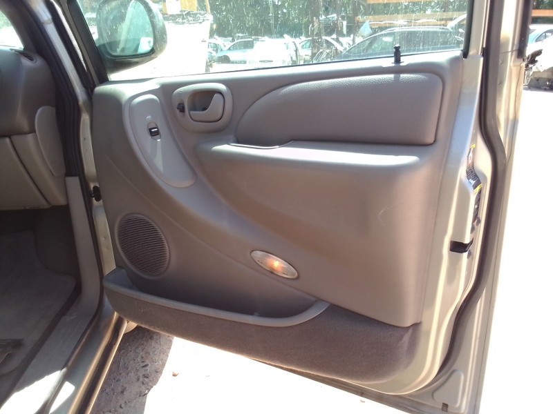 chrysler voyager (rg) del año 2001