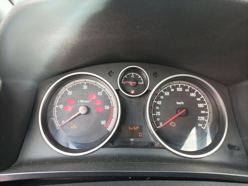 Recambio de cuadro instrumentos para opel zafira b referencia OEM IAM 13251615  