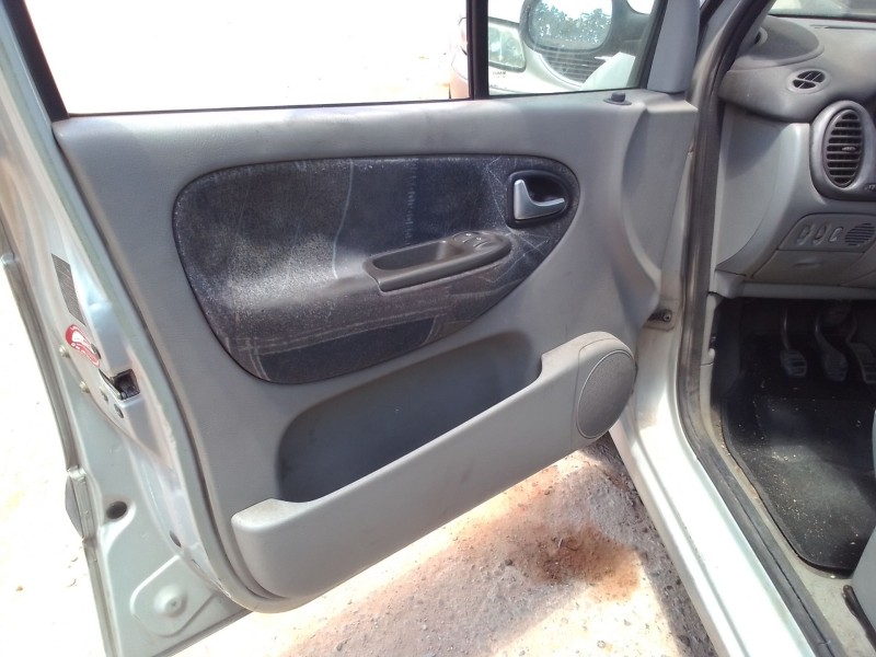 renault megane scenic rxe 1.9d del año 1999