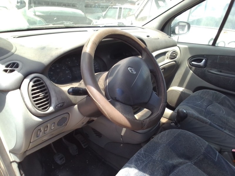 renault megane scenic rxe 1.9d del año 1999