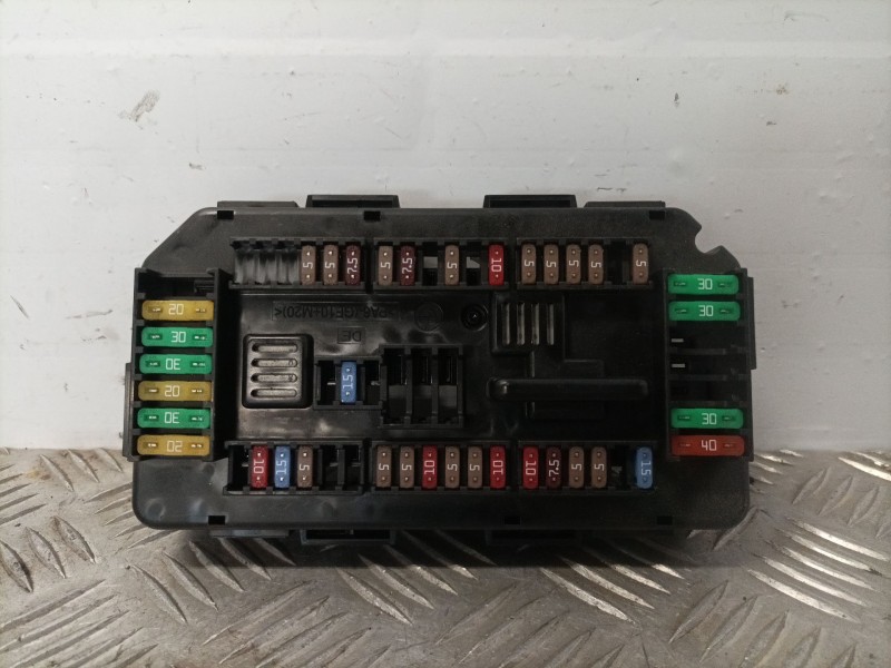 Recambio de caja bsm para bmw 1 (f20) 116 d referencia OEM IAM 938906801 6114V7 26102016