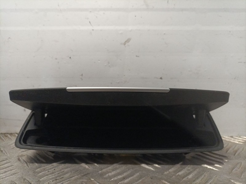 Recambio de cenicero para bmw 1 (f20) 116 d referencia OEM IAM 51169227890 82143001 922789009