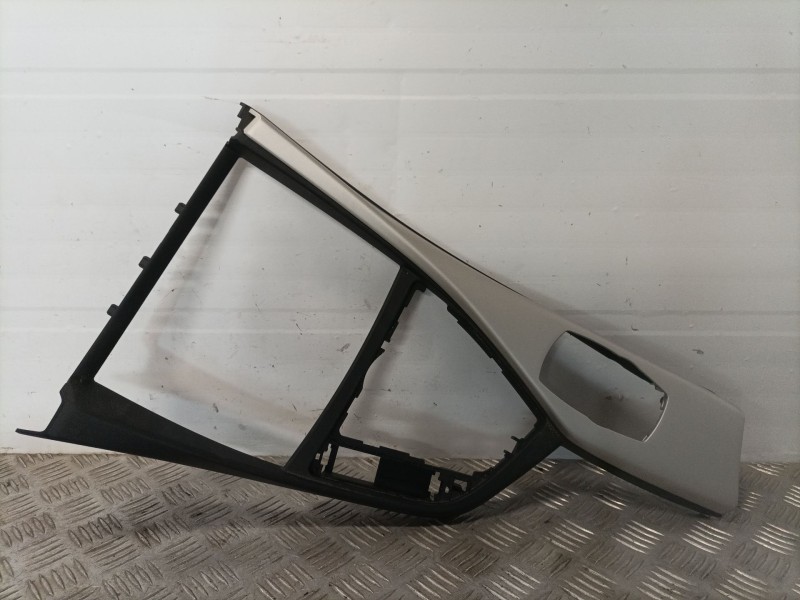 Recambio de consola central para bmw 1 (f20) 116 d referencia OEM IAM 105026818 51169207313 27648710