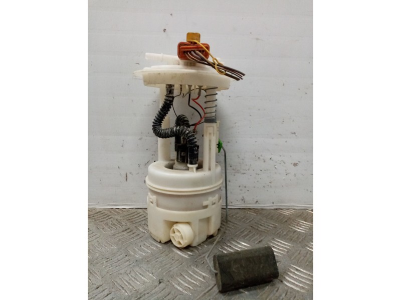 Recambio de aforador para fiat punto berlina (188) 1.2 cat referencia OEM IAM 103600F2A  