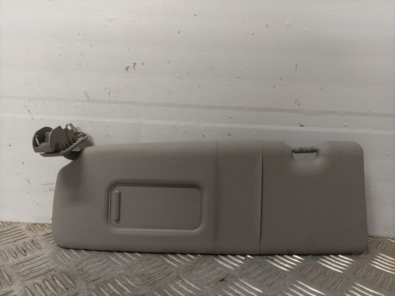 Recambio de parasol izquierdo para bmw 1 (f20) 116 d referencia OEM IAM 731914705 338735 