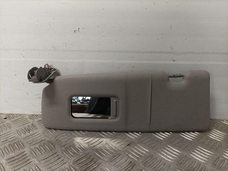 Recambio de parasol izquierdo para bmw 1 (f20) 116 d referencia OEM IAM 731914705 338735 