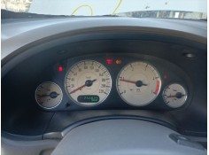 Recambio de cuadro instrumentos para chrysler voyager (rg) referencia OEM IAM R528AC P05082528AC  2