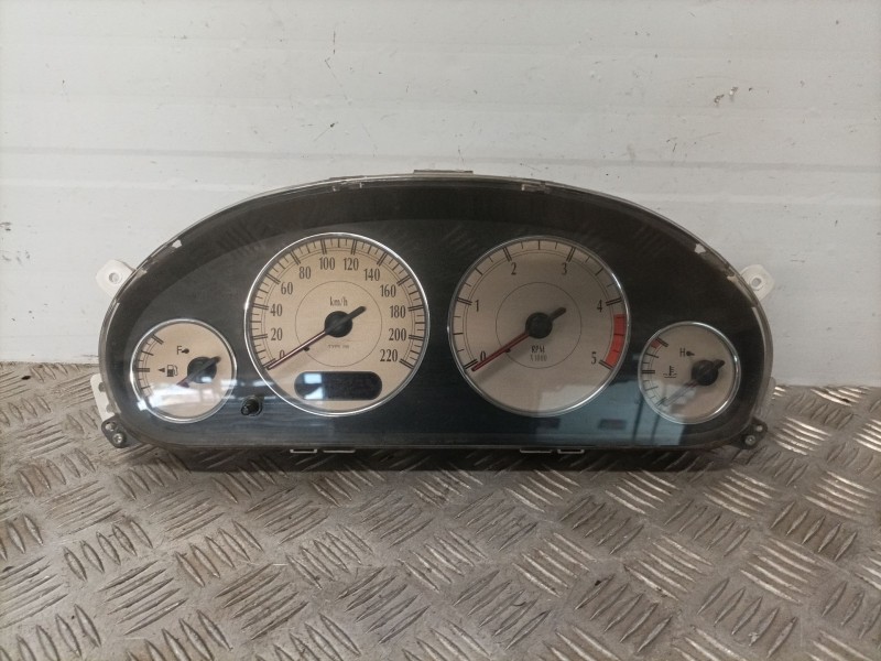 Recambio de cuadro instrumentos para chrysler voyager (rg) referencia OEM IAM R528AC P05082528AC 