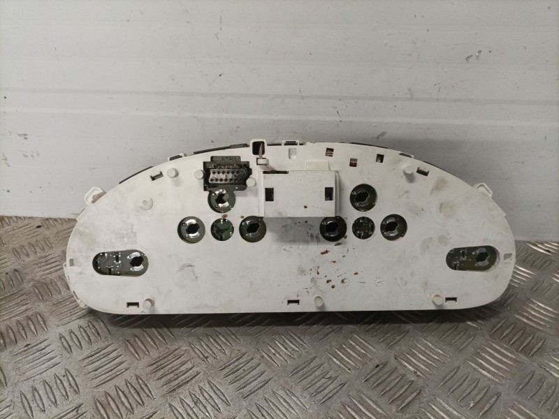 Recambio de cuadro instrumentos para chrysler voyager (rg) referencia OEM IAM R528AC P05082528AC 