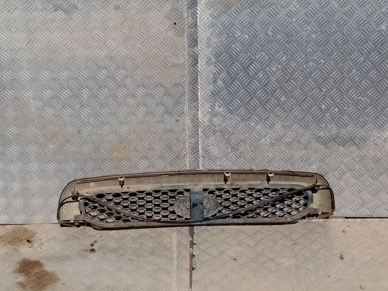 Recambio de rejilla delantera para hyundai santa fe (sm) 2.0 gls crdi referencia OEM IAM   