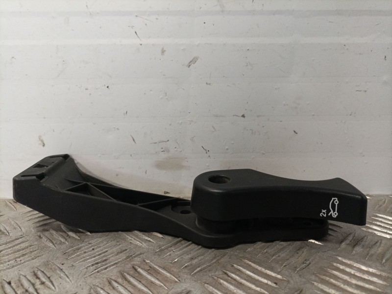 Recambio de maneta interior capo para bmw 1 (f20) 116 d referencia OEM IAM 7326365  