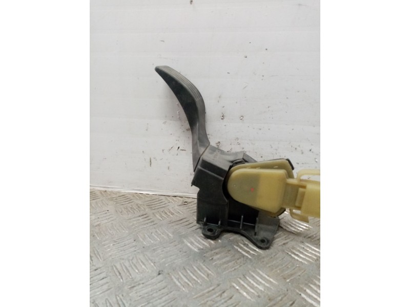 Recambio de potenciometro pedal para ford focus berlina (cak) trend referencia OEM IAM 2M519F836AD  