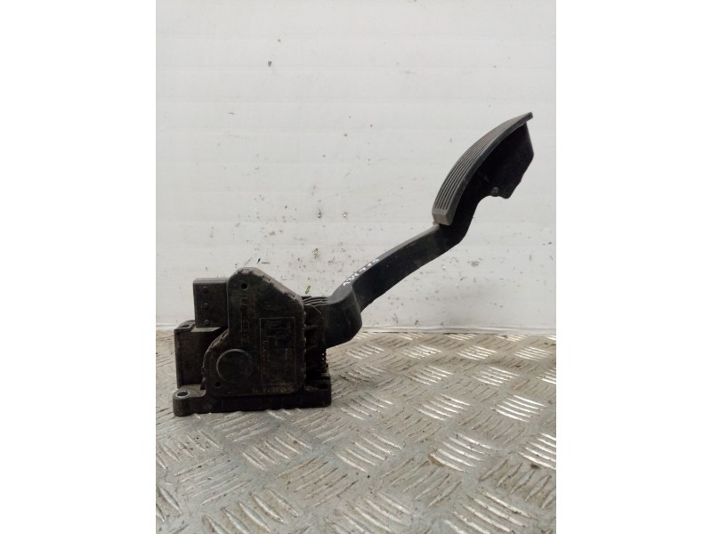 Recambio de potenciometro pedal para opel corsa d enjoy referencia OEM IAM 55702020  