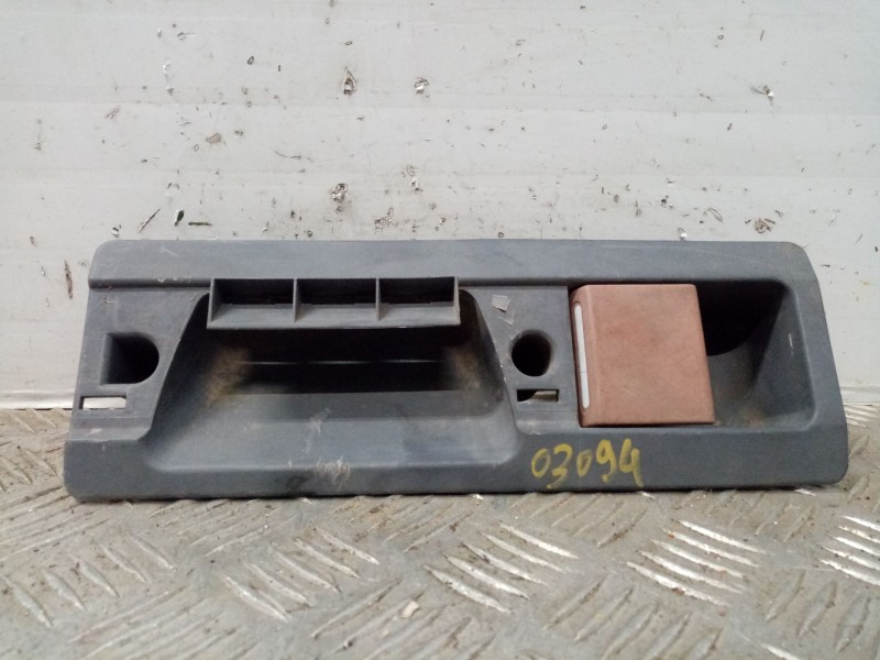 Recambio de maneta interior porton trasero para mercedes vito (w638) caja cerrada 108 cdi  (638.094) referencia OEM IAM 90176003