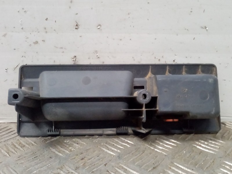 Recambio de maneta interior porton trasero para mercedes vito (w638) caja cerrada 108 cdi  (638.094) referencia OEM IAM 90176003